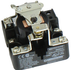 SQD 8501CO1504 POWER RELAY 40A 277V COIL: 277V SPST 1 NO/1 NC SERIES E