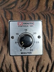 Zenith Timer 30M 120V 60Hz Range: 0-30 min Used