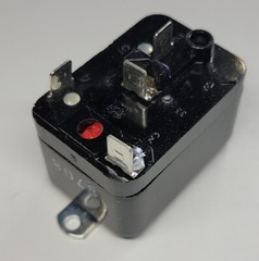 Steveco 90-292Q Relay SPNO 8A @ 125VAC 230/240V Coil Type 84 New Old Stock