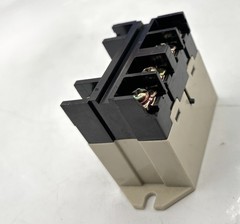 OMRON – G7L-2A-BUBJ-CB – Enclosed Power Relay 24 VDC