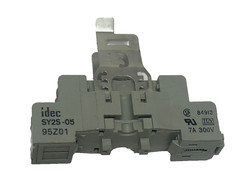 Idec RY2S-U 120V Relay w/Socket Base SY2S-05 New