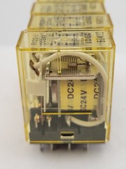 IDEC RY2S-U Plug-In Relay 4PC 24VDC Coil
