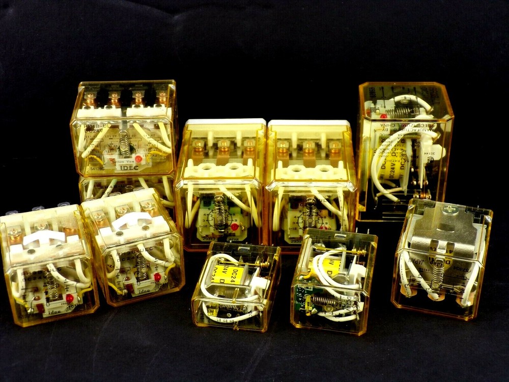IDEC Compact Power Relay Lot Including RR3PA-UL, RH4B-UL, RR3B-UL, RY4S-UL &More