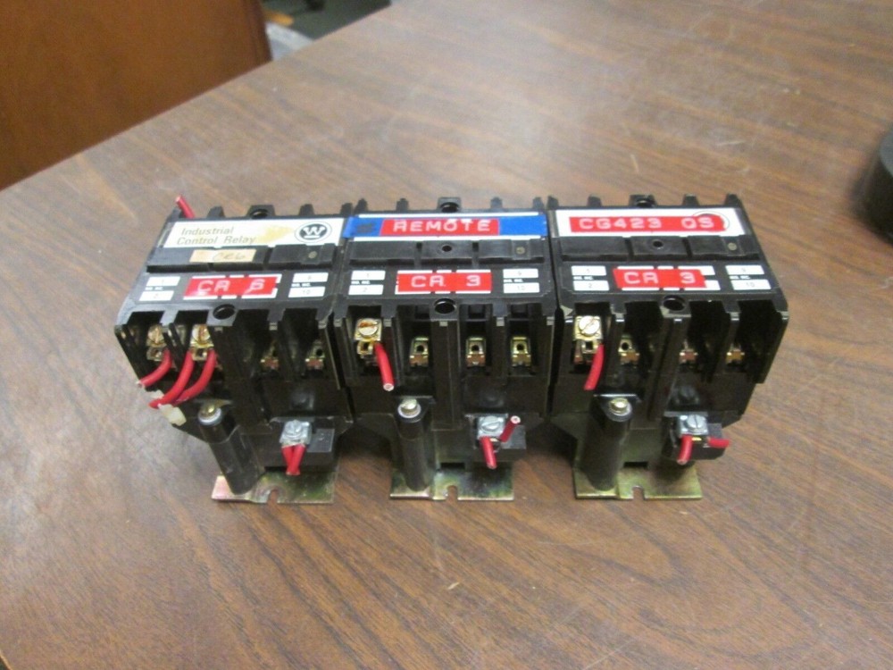 Westinghouse Control Relay AR4A 766A023G01 10A 600V 120V Coil *Lot of 3* Used