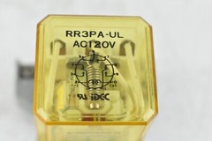 Idec RR3PA-UL Relay With SR3P-06 Base Used