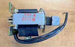 General Electric CR9500A103A2A Solenoid 115V Push Type End Mtg **NEW in BOX**