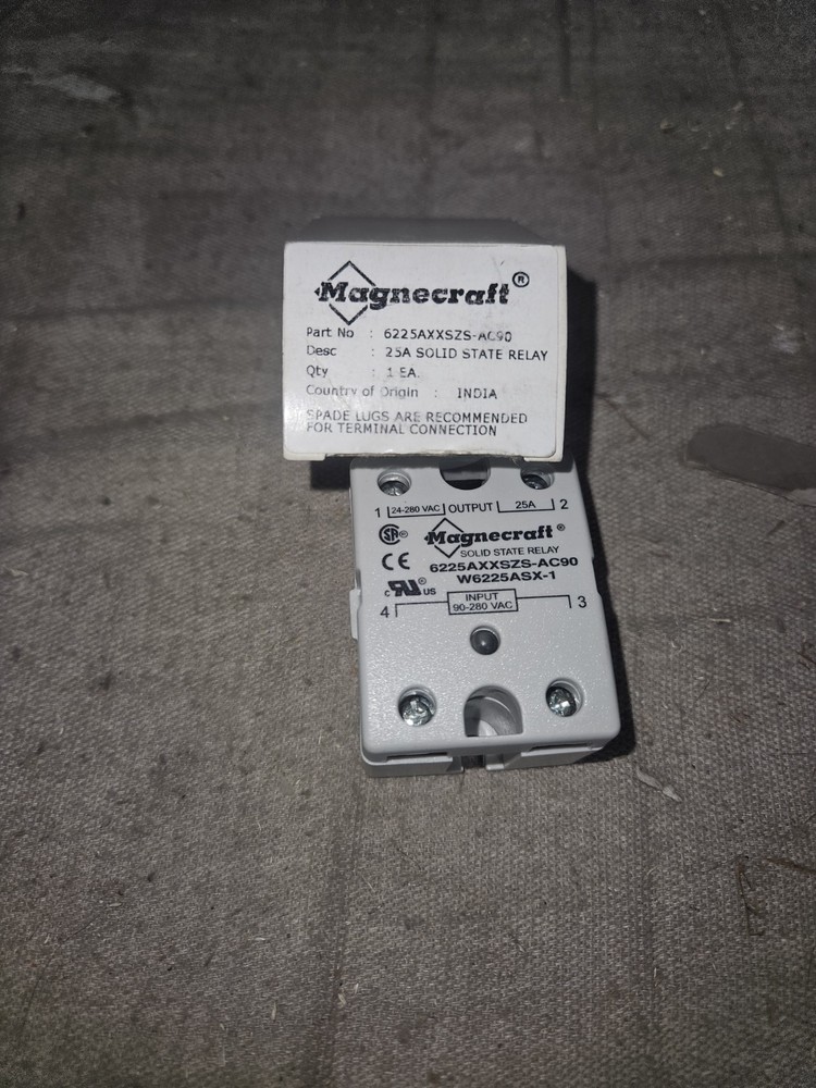 Schneider Electric 25A Zero-Switching Solid State Relay 6225AXXSZS-AC90