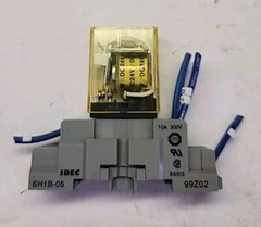 IDEC RH1B-U Power Relay w/SH1B-05 Relay Base – Free Shipping