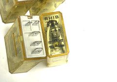 IDEC RHIB-U DC 24V COMPACT POWER RELAY RH SERIES BLADE TERMINAL 10A (LOT OF 8)