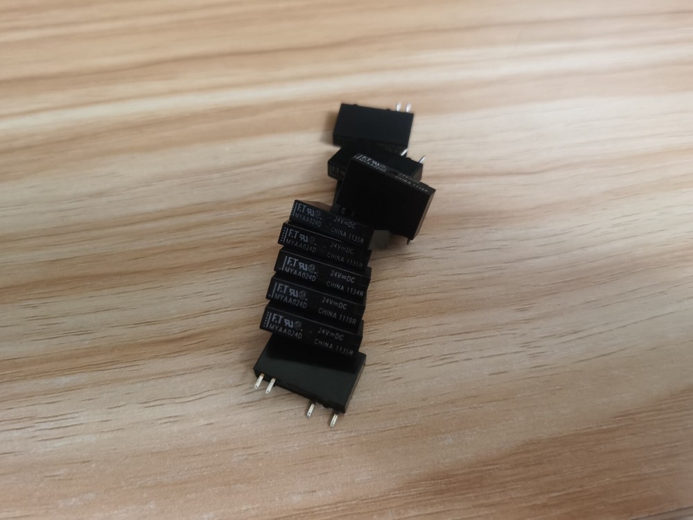 10PCS New F.T MYAA024D 24VDC Relays Brand Free Ship