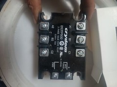 1PCS D53TP50D 50A 530VAC 32VDC solid state relay crydom