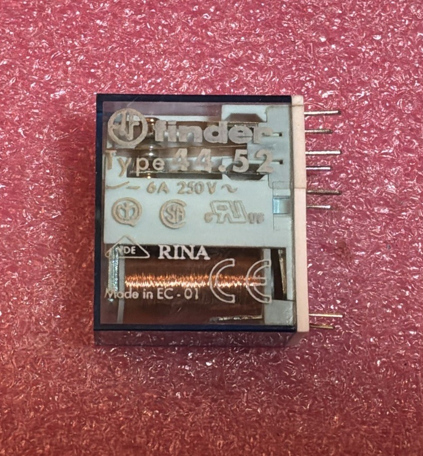 Finder 44.52 Relay 24VDC 6A 250V