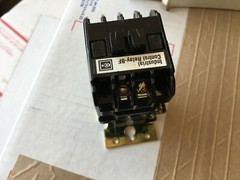 Cutler-Hammer BF11F BF Control Relay 300 Volt AC 10 Amp Poles 1 NO – 1 NC 120/60