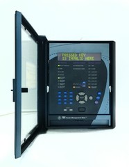 GE MULTILIN 750 FEEDER MANAGEMENT RELAY 750-P5-G5-S5-HI-A20-R-T / SR750-CASE