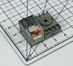 OMRON MKS2PIN 30VDC 10A Relay & Base idec SR2P-06 10A 300V *WARRANTY*