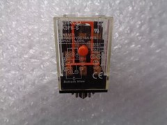 OMRON MK3P5-S RELAY 250V UNMP