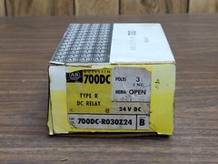 ALLEN BRADLEY 700DC-R600Z24 RELAY 3POLE 24VOLT DC 3NC NEW