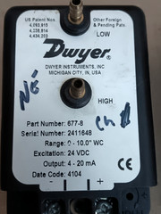 Dwyer 677-8 DIFFERENTIAL PRESSURE TRANSMITTER 24 VDC Lot Of 4