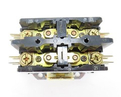 Products Unlimited 3100-20Q328 HN52KC010 20 amp max Coil 24vac USED