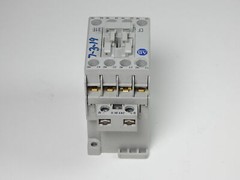Allen-Bradley 700-CF310E Safety Control Relay 600VAC 24VDC Coil Ser.A