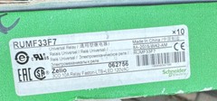 Schneider Electric Zelio Universal 120 VAC Relay # RUMF33F7 / 8A-2015-W42-AM