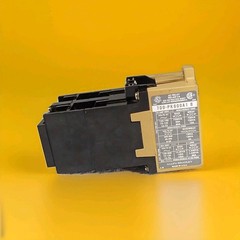 Allen-Bradley 700-PK800A1 Ser. B Direct Drive Master Control Relay