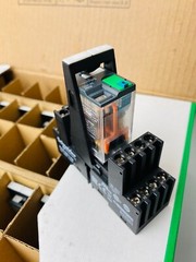 Schneider Electric RXM4AB1BDPVM Relay+Socket 24VDC +LTB 4C/O 6A 250VAC BOX 30ps