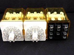 IDEC Compact Power Relay Lot Including RR3PA-UL, RH4B-UL, RR3B-UL, RY4S-UL &More
