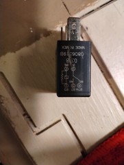 12 Volt Relay 4671168E. 72472V