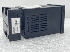 OMRON H5CX-L8 TIMERS RST w SOCKET TYPE P2CF-08