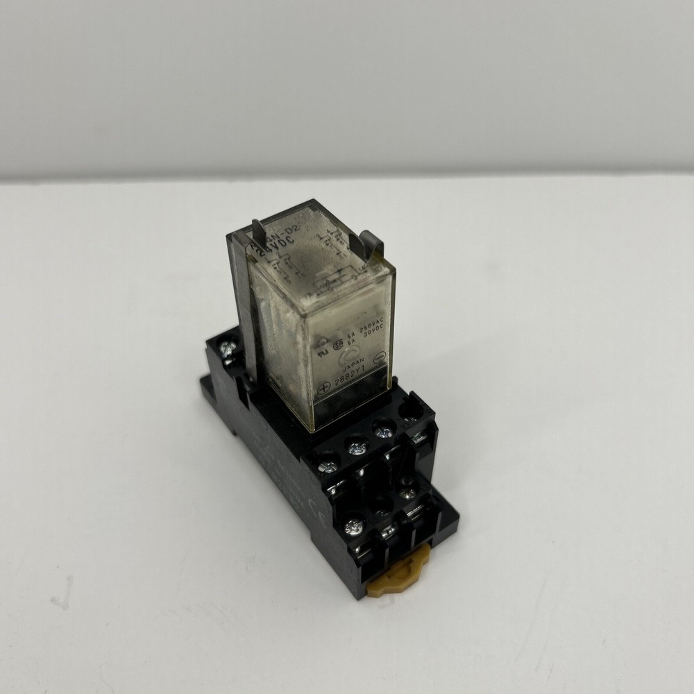 OMRON Socket Base 2-M4X10 w/Plug-In Relay MY4N-D2 24Vdc