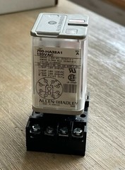 ALLEN BRADLEY 700-HA32A1 SER A RELAY 8 PIN 120VAC W/SOCKET BASE 700-HN125 SER A