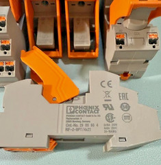 Phoenix Contact 2900934 Relay Socket with 2903677 Relay Series REL-IR