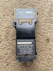 AB 700-PT200A4 AC control relay (327)