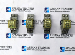 LOT OF 4X IDEC RH2B-UL RELAY WITH BASE DC24V
