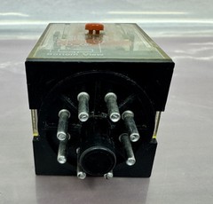 OMRON MK2PN-S Contact Relay.