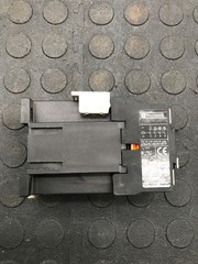 TELEMECANIQUE CA3DN40BDREQ3548G1 Control Relay 600VAC 10A USED