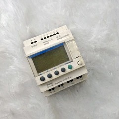 Telemecanique SR3 B102BD Programmable Smart Relay 24VDC SR3B102BD