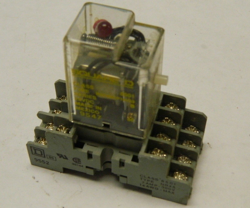 SQUARE D 8501 RSD4M1P14V53 8501RSD4M1P14V​53 RELAY SER. B 24VDC W/BASE 8501 NR45