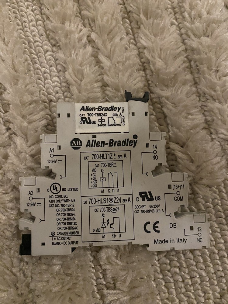 ALLEN BRADLEY 700-HLT1Z12 SER. A NSNP