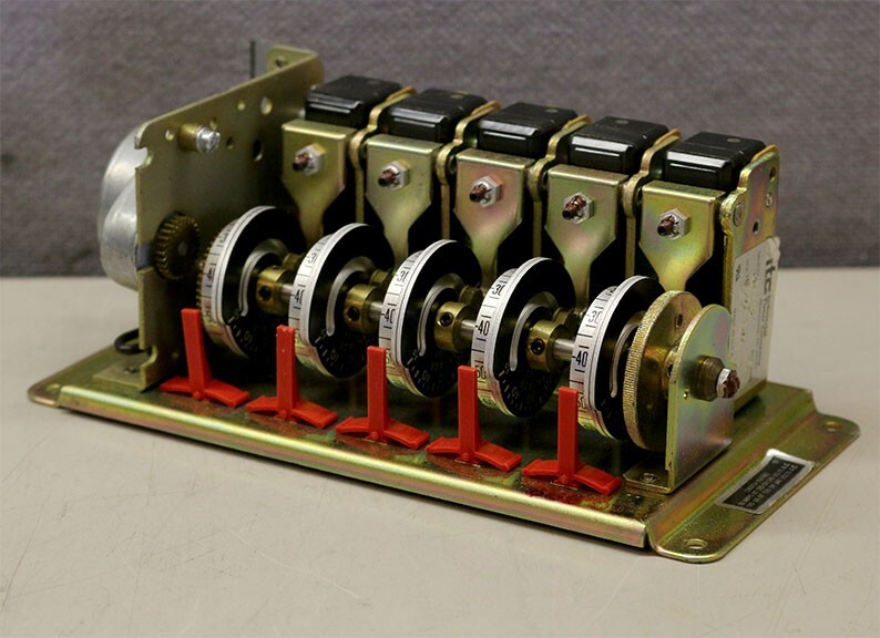ITC Industrial Timer Company MC-3 Programmable Timer 5-SWS