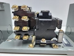 Allen-Bradley 700-BX441A1 4 Pole Relay Series A *NEW SHOWING SOME SHELF WEAR