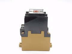 ALLEN BRADLEY 700-P400A2 SER. B 220/230-240V 10A (AS PICTURED) (WH) NSMP