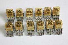 12 RH3B-U IDEC Relay AC 24V Plus SH3B-05 IDEC Relay Socket 10A Din Rail Mount