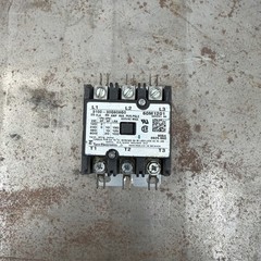 Tyco Electronics 3 Pole Contactor 100438-03; 3100-30Q808
