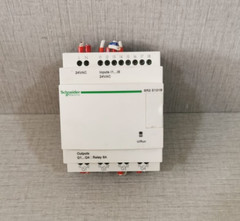 LOT 2 Schneider Electric Zelio SR2 E121B Smart Relay 88960024