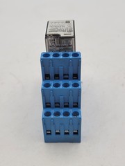 Finder 94.04 Relay With Socket Base 7A 250VAC 24VDC 55.34.9.024.0000