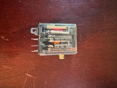 INDUSTRIAL MRO 700-HF32A1-1-4 SER. B 10A 120VAC (WH) NSMP-OEM