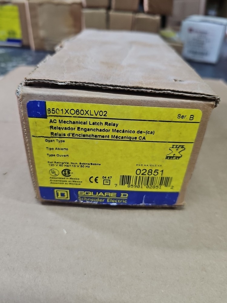 New SQUARE D 8501X060LV02 CONTROL RELAY VOLTAGE 110V