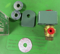 Asco Red Hat 8262C15 8 Solenoid Coil 1/8″ NPT 130-275PSI 120/60🔥NOS 🔥NIB